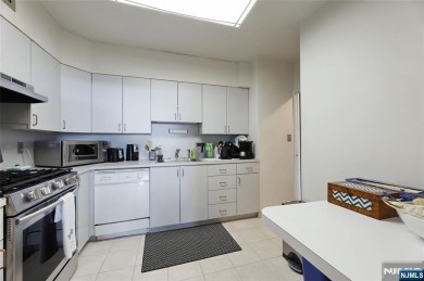 Welcome to this beautiful, well-maintained one bed, one bath