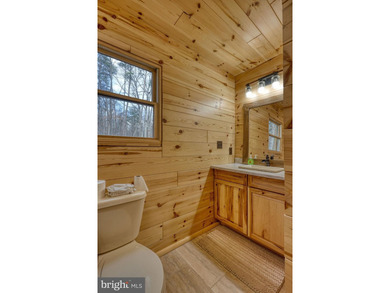 PRICE REDUCED! WELL BELOW TAX ASSESSEMENT OF $804,000 LARGE - photo 22