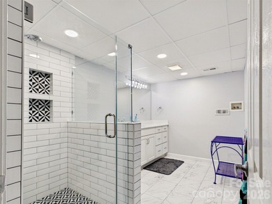 Rarely does an opportunity like this come along under $2 million - photo 23