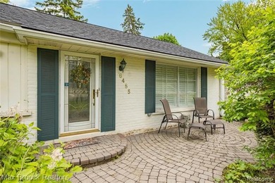 Beautifully updated 3-bedroom, 3 full bath ranch situated on a - photo 2
