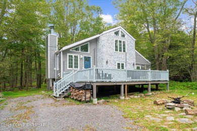 Lake Home For Sale in Gouldsboro, Pennsylvania