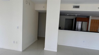 AMAZING 2/2 CORNER UNIT, BEAUTIFUL VIEW TP THE BAY AND CITY - photo 7