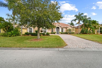 (private lake, pond, creek) Home For Sale in Port Saint Lucie Florida