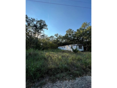 Lake Lot Sale Pending in Hawk Cove, Texas