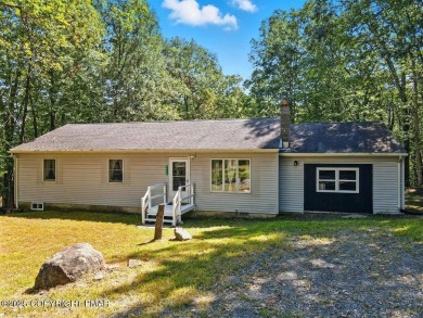 Lake Home For Sale in East Stroudsburg, Pennsylvania