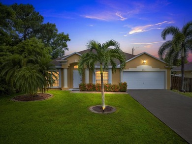 Perfect Package Of Space, Style, And Comfort. This home consist - photo 29