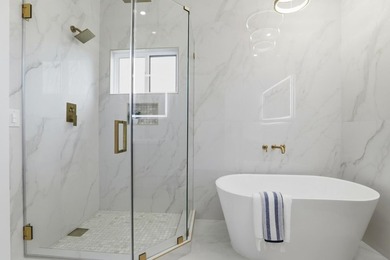 Exceptional re-imagined Midtown residence seamlessly blends - photo 32
