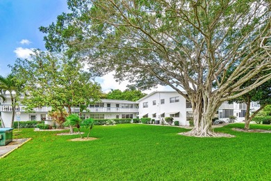 Welcome to resort style living in the 55+ community of Century - photo 2