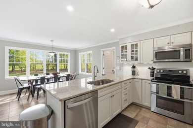 Stunning One-Level Luxury Living with Golf Course & Pond Views - photo 17