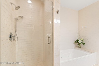 Don't Miss this Incredible OPPORTUNITY! Spacious Studio Condo - photo 20