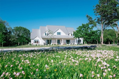 Where luxury meets tranquility, this stunning 2022 custom modern - photo 2