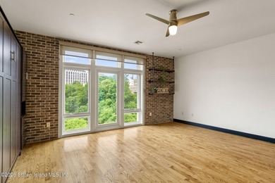 Don't Miss this Incredible OPPORTUNITY! Spacious Studio Condo - photo 22