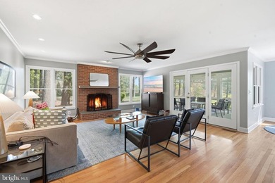 Stunning One-Level Luxury Living with Golf Course & Pond Views - photo 27