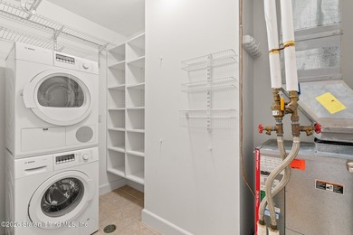 Don't Miss this Incredible OPPORTUNITY! Spacious Studio Condo - photo 28