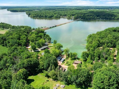 Escape to the waterfront lifestyle you've been dreaming of! - photo 29