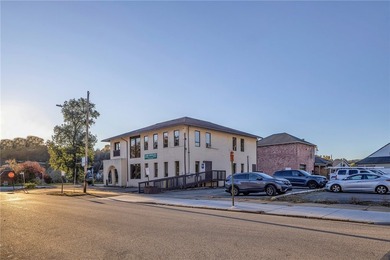 4,000+ Square foot Office Building in the heart of Kittanning! 4 - photo 4