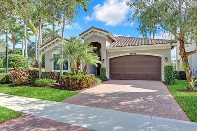 Lake Home For Sale in Delray Beach, Florida
