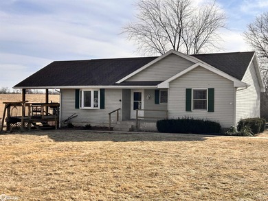 (private lake, pond, creek) Home Active Under Contract in Bloomfield Iowa