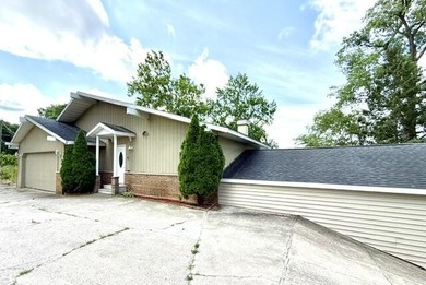 Additional listing photo 2