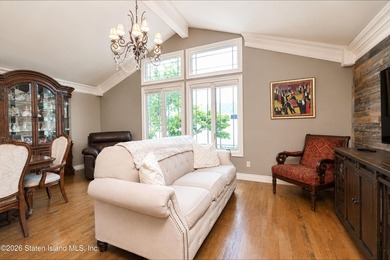 Welcome to 27 Tynan Street, a truly one-of-a-kind custom - photo 15