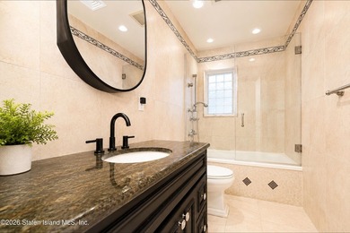 Welcome to 27 Tynan Street, a truly one-of-a-kind custom - photo 20