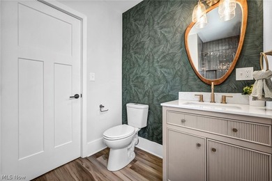 Welcome to this fully updated 3 bedrooms, 2 full bath home in - photo 27