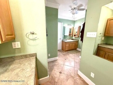 Looking for wide open space without losing city convenience? - photo 37