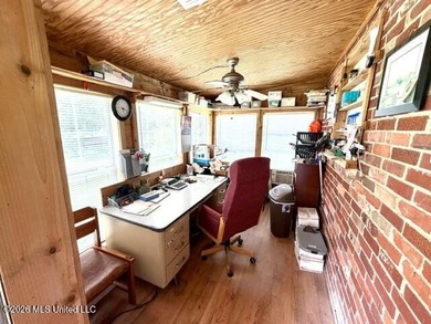 Looking for wide open space without losing city convenience? - photo 45