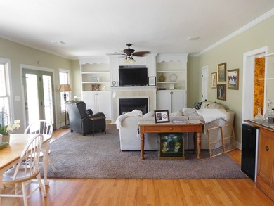 Stately 4-bedroom Georgian-style home in a premier, private - photo 8