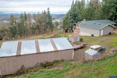 Great Albany home with tons of updates! Kitchen fully gutted and