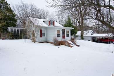 (private lake, pond, creek) Home For Sale in Ledbetter Kentucky