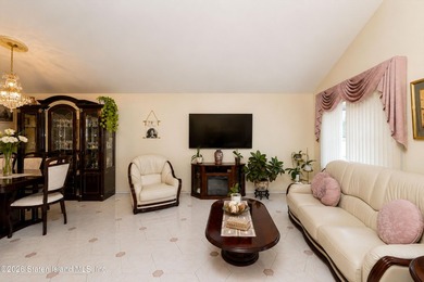 Just move right in! This one family semi-attached home in Great - photo 11