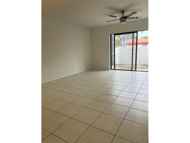 (private lake, pond, creek) Townhome/Townhouse For Sale in Pembroke Pines Florida