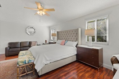 Behind the gates of Boca Pointe, this 3BR/3BA corner townhome - photo 23