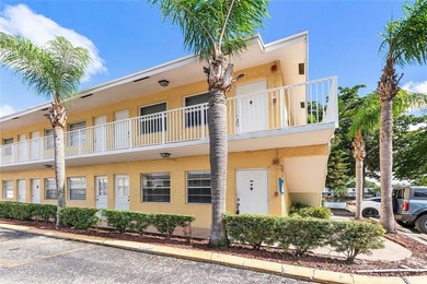 Lake Condo For Sale in Oakland Park, Florida