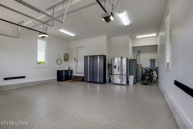 Don't miss your chance to own this stunning, better-than-new - photo 38
