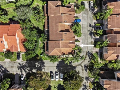 Behind the gates of Boca Pointe, this 3BR/3BA corner townhome - photo 39