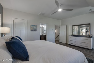 Don't miss your chance to own this stunning, better-than-new - photo 44