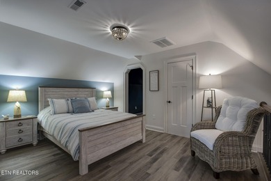 Don't miss your chance to own this stunning, better-than-new - photo 47