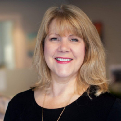 Patricia Smarto with Lakes Realty Group in IL advertising on LakeHouse.com