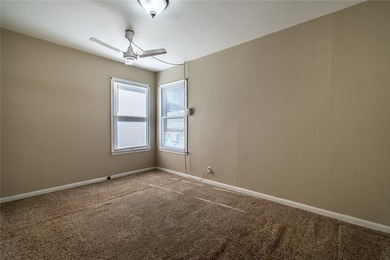 Welcome to this lovingly cared-for 3-bedroom, 1-bath home that - photo 15