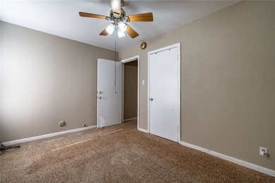 Welcome to this lovingly cared-for 3-bedroom, 1-bath home that - photo 16