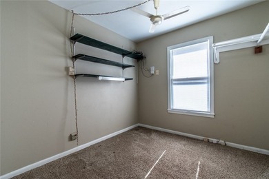 Welcome to this lovingly cared-for 3-bedroom, 1-bath home that - photo 18