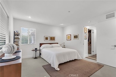 128 Villa Point - photo 15