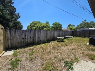 This newly renovated duplex is a fantastic investment - photo 23
