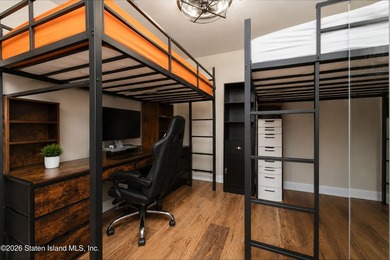 Beautifully renovated 2-bedroom condo in a phenomenal location! - photo 23