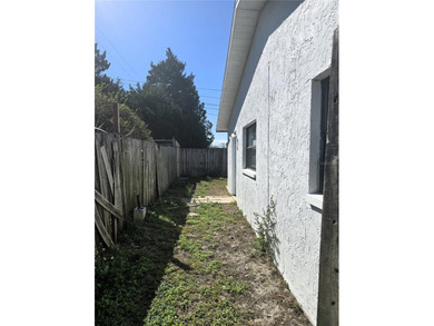 This newly renovated duplex is a fantastic investment - photo 25