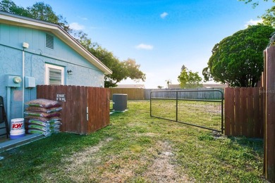 WELCOME HOME to this charming property situated on an OVERSIZED - photo 31