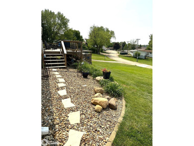 Experience Panoramic lake front views with second tier pricing - photo 2