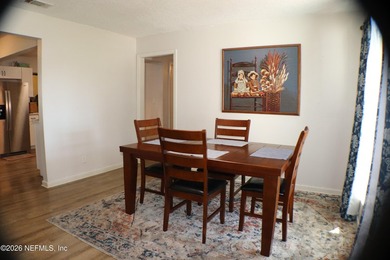 Charming 4-bedroom Home in San Mateo. Step inside to find an - photo 7